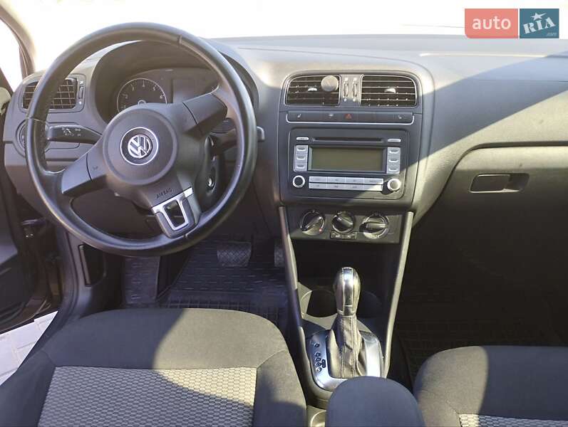 Хэтчбек Volkswagen Polo 2011 в Кропивницком