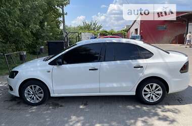 Седан Volkswagen Polo 2012 в Сумах