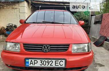 Хетчбек Volkswagen Polo 1999 в Запоріжжі