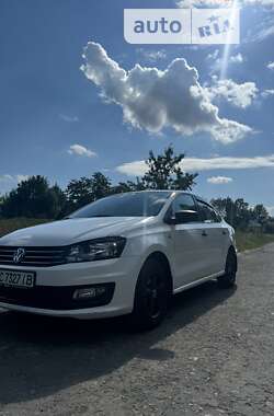 Седан Volkswagen Polo 2016 в Львове