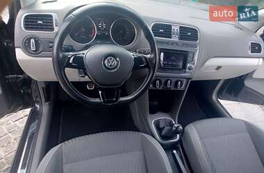 Хэтчбек Volkswagen Polo 2015 в Кропивницком