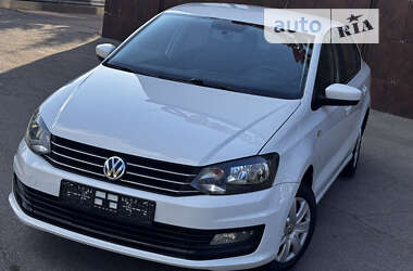 Седан Volkswagen Polo 2019 в Днепре