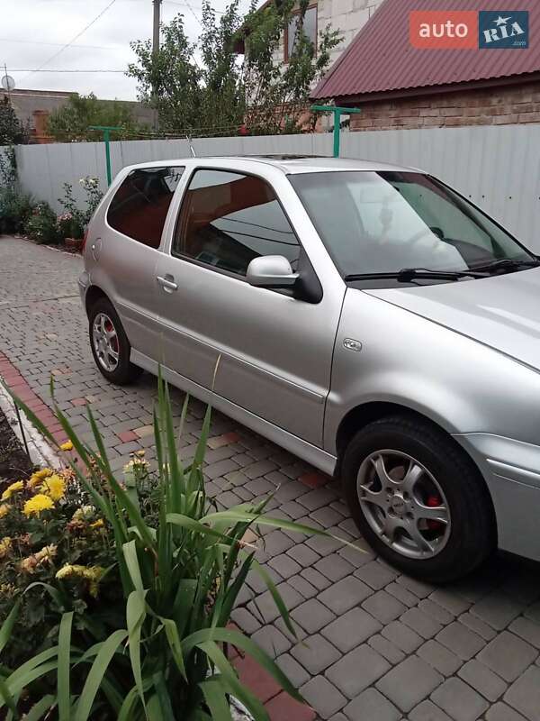 Седан Volkswagen Polo 2001 в Луцке