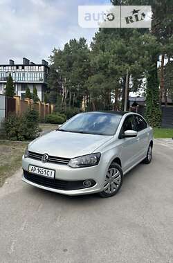 Седан Volkswagen Polo 2013 в Киеве