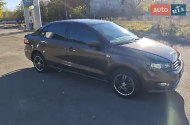 Volkswagen Polo 2016