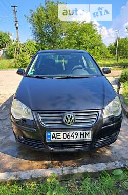 Хетчбек Volkswagen Polo 2006 в Аулях