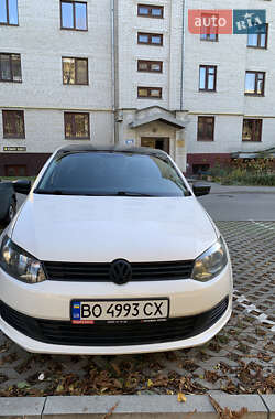 Седан Volkswagen Polo 2013 в Тернополі