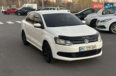 Седан Volkswagen Polo 2011 в Виннице