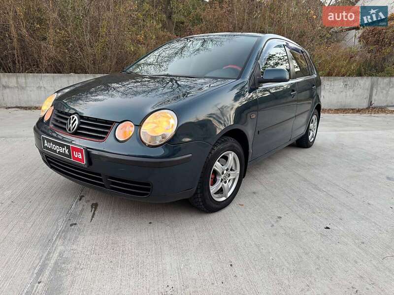 Хэтчбек Volkswagen Polo 2004 в 