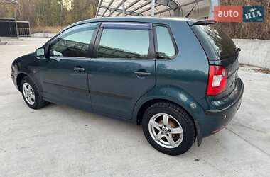 Хэтчбек Volkswagen Polo 2004 в 