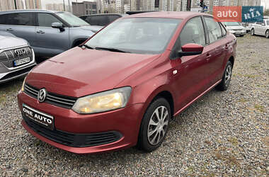 Седан Volkswagen Polo 2012 в Киеве