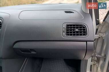 Седан Volkswagen Polo 2011 в 