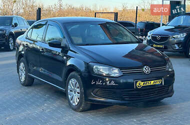 Седан Volkswagen Polo 2011 в Чернівцях