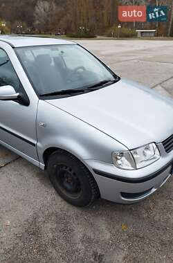 Хэтчбек Volkswagen Polo 2000 в Каневе