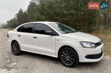 Седан Volkswagen Polo 2012 в Ахтырке