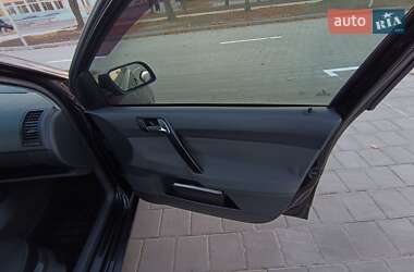 Хэтчбек Volkswagen Polo 2005 в 