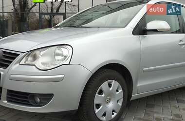 Хэтчбек Volkswagen Polo 2007 в Ровно