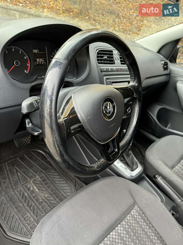 Седан Volkswagen Polo 2017 в Киеве