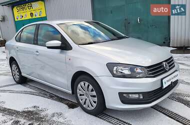 Седан Volkswagen Polo 2017 в Киеве