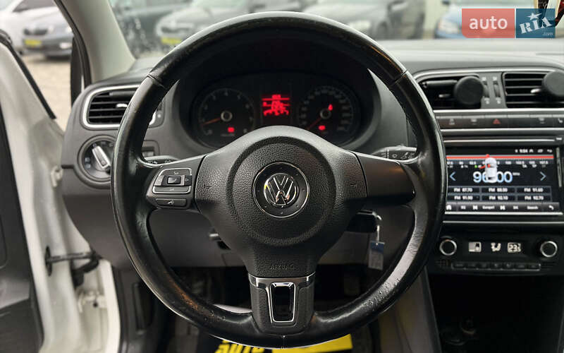 Седан Volkswagen Polo 2013 в Мукачевому