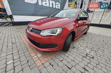 Седан Volkswagen Polo 2012 в Тернополі