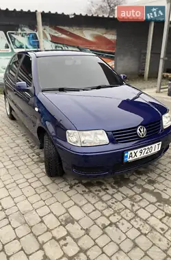 Volkswagen Polo 2000