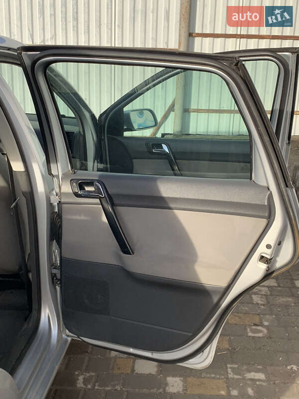 Хетчбек Volkswagen Polo 2003 в Ізяславі