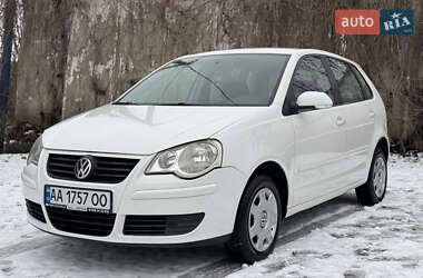 Хэтчбек Volkswagen Polo 2009 в Ровно