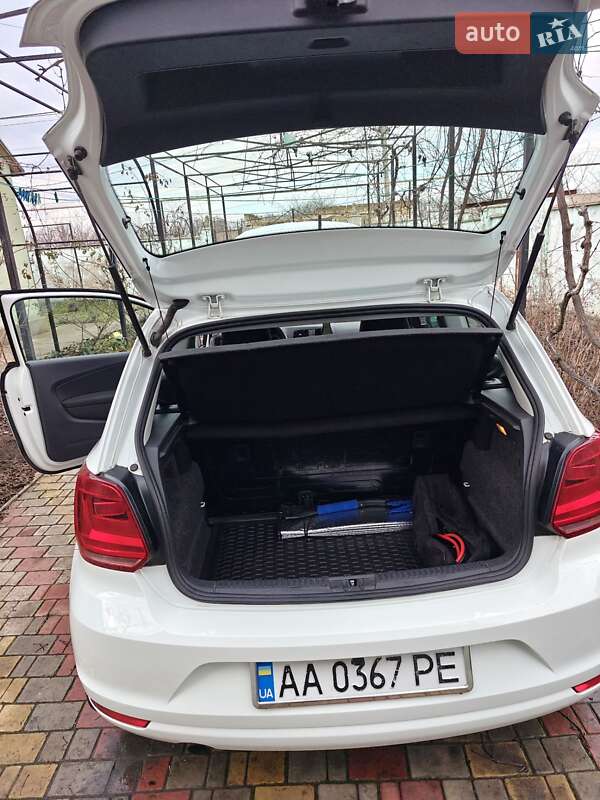 Хетчбек Volkswagen Polo 2016 в Гайвороні