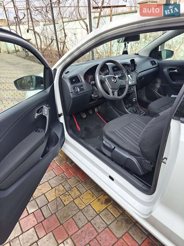 Хетчбек Volkswagen Polo 2016 в Гайвороні