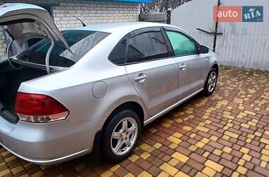 Седан Volkswagen Polo 2011 в 