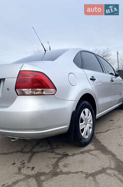 Седан Volkswagen Polo 2011 в Лозовій