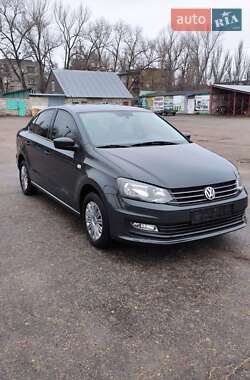 Седан Volkswagen Polo 2017 в Жовтих Водах