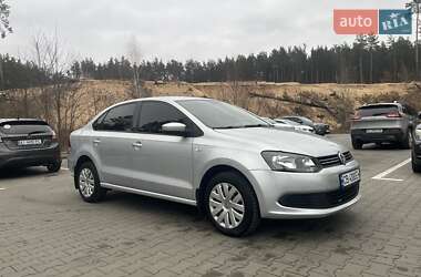 Седан Volkswagen Polo 2012 в Ирпене