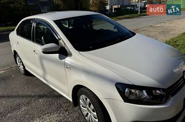 Седан Volkswagen Polo 2012 в Львові