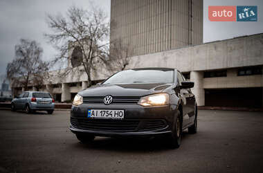 Седан Volkswagen Polo 2013 в Києві