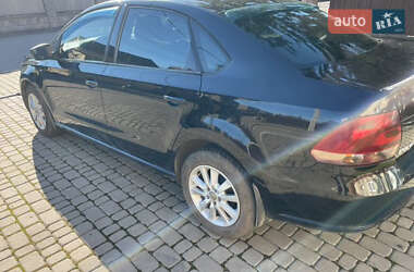 Седан Volkswagen Polo 2011 в 