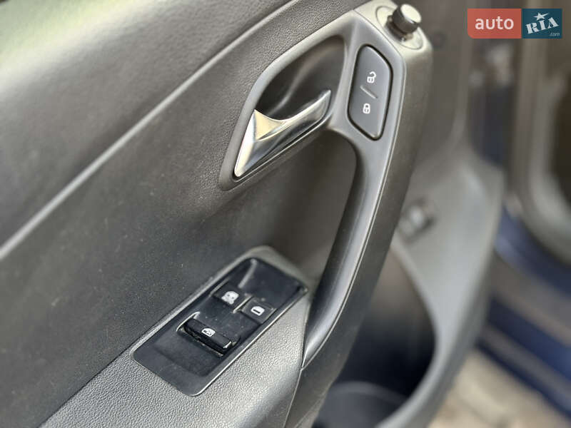 Седан Volkswagen Polo 2011 в Одессе