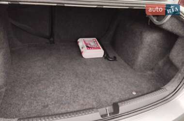 Седан Volkswagen Polo 2011 в 