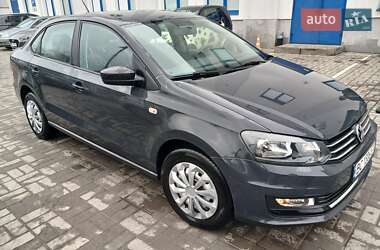 Седан Volkswagen Polo 2017 в Львове