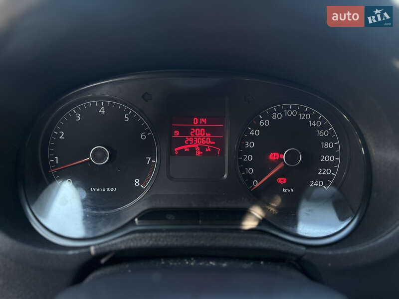 Седан Volkswagen Polo 2012 в Ужгороді