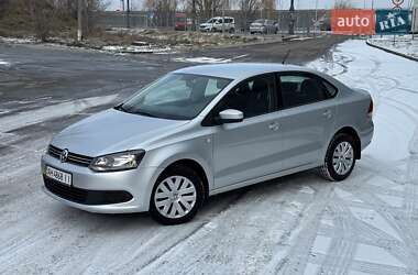 Седан Volkswagen Polo 2013 в Дніпрі