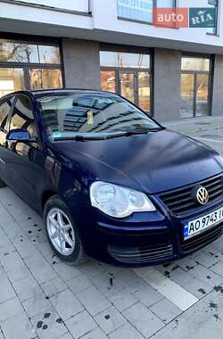 Хэтчбек Volkswagen Polo 2005 в Сваляве