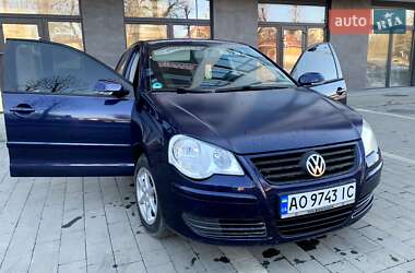 Хэтчбек Volkswagen Polo 2005 в Сваляве