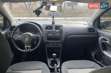 Седан Volkswagen Polo 2011 в 