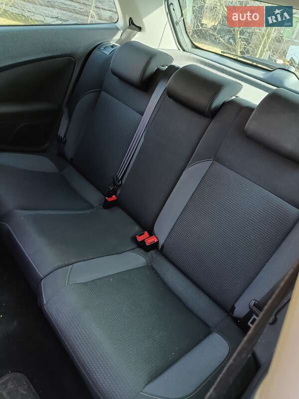 Хэтчбек Volkswagen Polo 2010 в Старом Самборе фото 29 Хэтчбек Volkswagen Polo 2010 в Старом Самборе