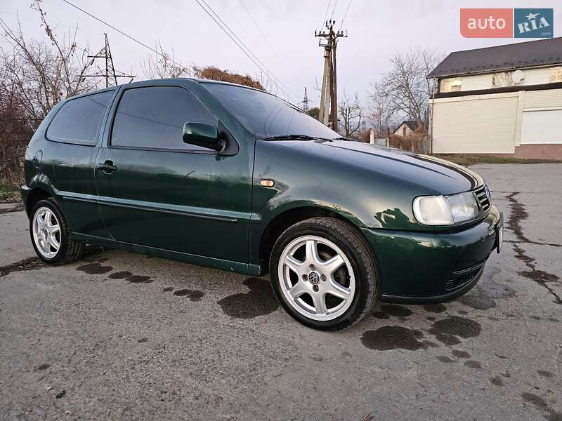 Хетчбек Volkswagen Polo 1998 в Ладижині