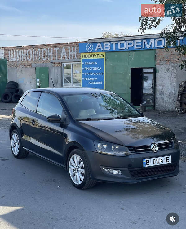 Хэтчбек Volkswagen Polo 2010 в 