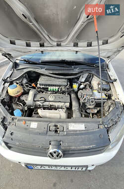 Хэтчбек Volkswagen Polo 2011 в 