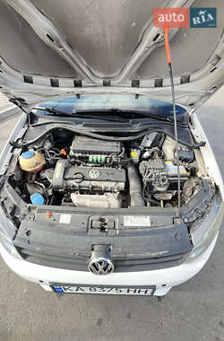Хэтчбек Volkswagen Polo 2011 в 